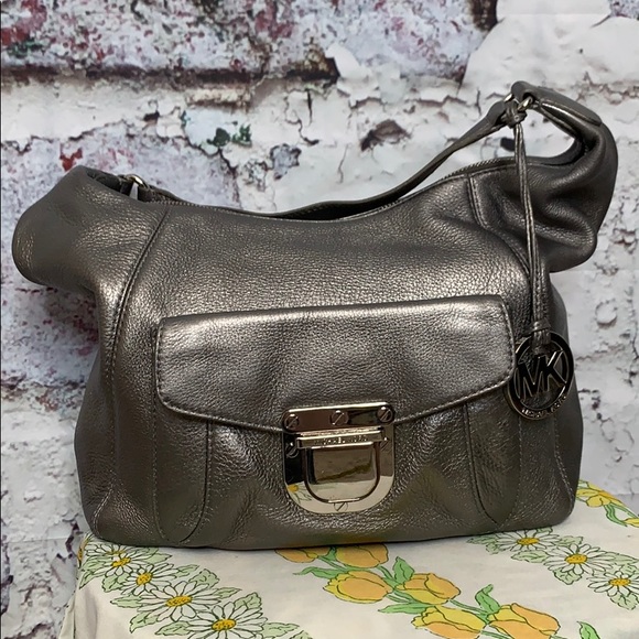 MICHAEL Michael Kors Handbags - Michael Kors silver grey leather hobo purse